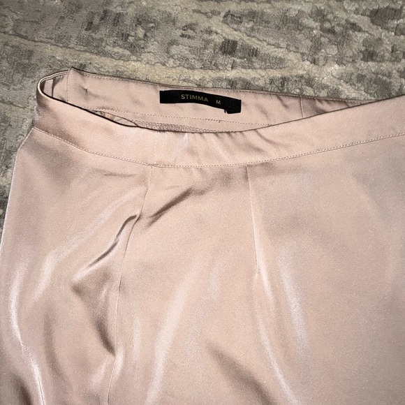Stimma Silky midi skirt in a soft blush/nude shade. - Picture 3 of 3